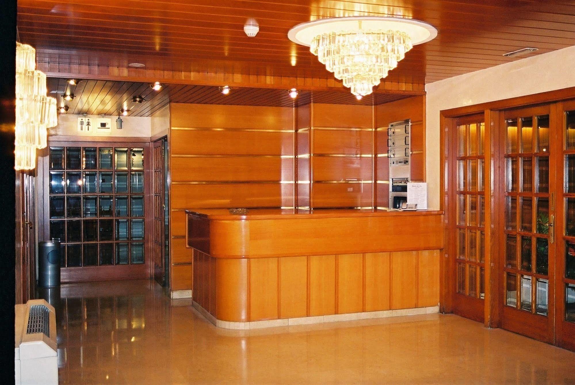 佛知酒店 Sant Julià de Lòria 外观 照片